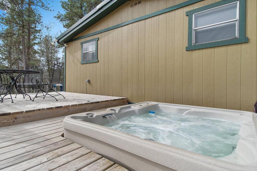 Blue Pine Retreat Villa Lead Exterior photo